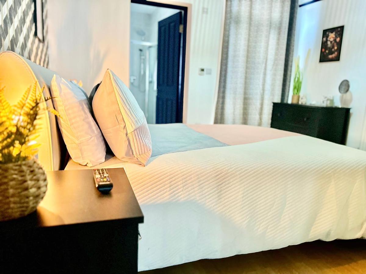 Rest Boutique Golders Green Londen Buitenkant foto