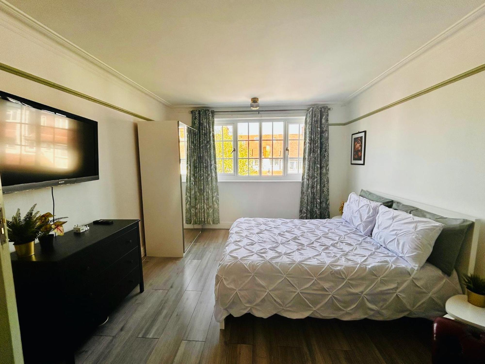 Rest Boutique Golders Green Londen Buitenkant foto
